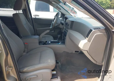 2005 Jeep Grand Cherokee Laredo z USA, uszkodzony, nr VIN 1J4GR48K05C719069